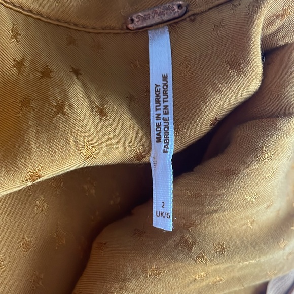 FREE PEOPLE | Size 2 | GOLD STAR CROSS OVER MINI SKIRT - Picture 6 of 14